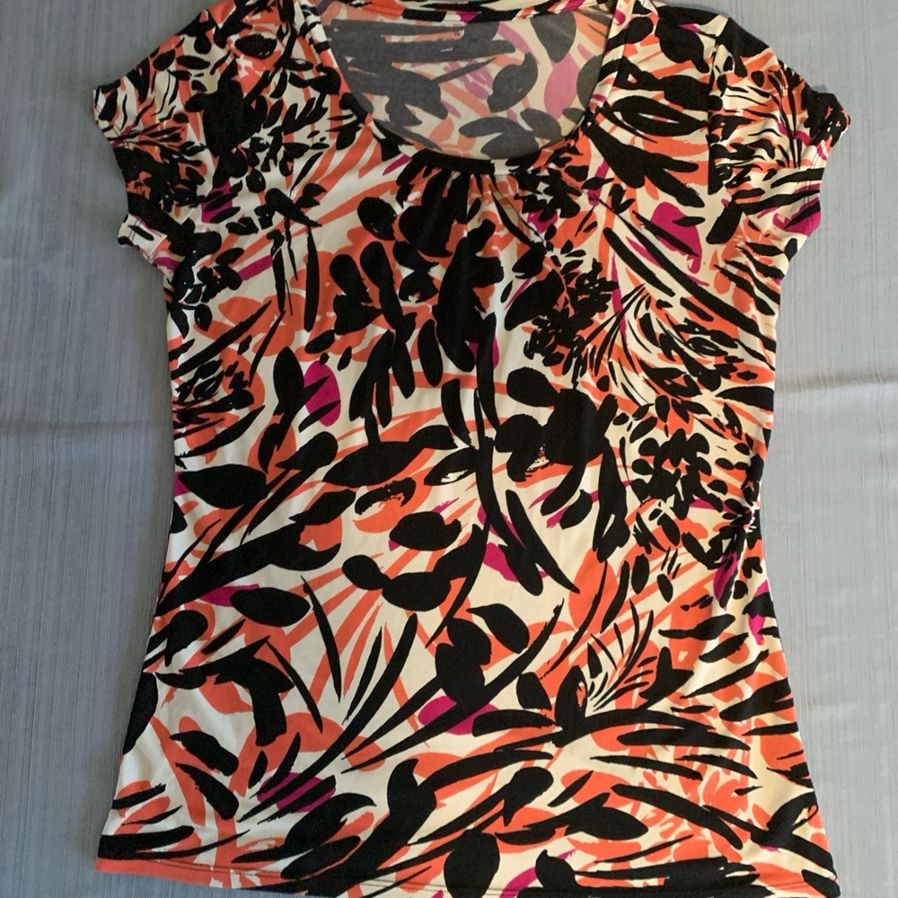 Worthington Blouse Women's Shirt Size Medium. Short Sleeve.
